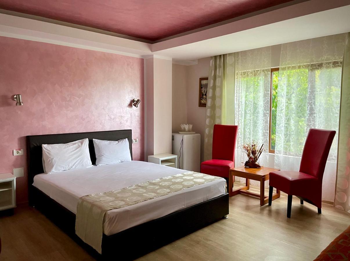 Bed and Breakfast Vamabel House Vama Veche Exterior foto
